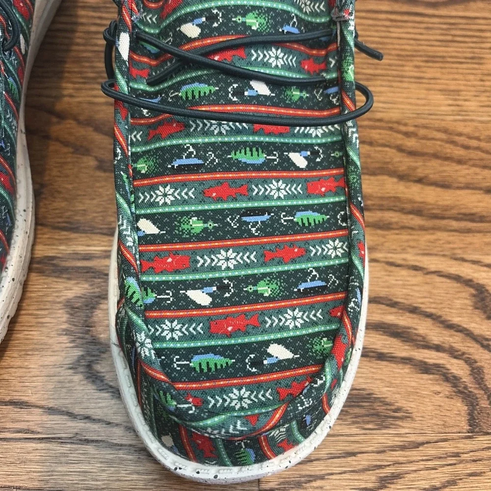 Hey Dude Wally Merry Fishmas Pine Green Christmas Sweater Shoes Men's Size 12